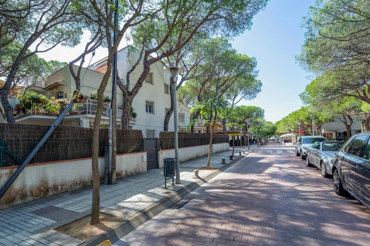 Hauzify I Apartament Edelweiss プラヤ・デアロ エクステリア 写真